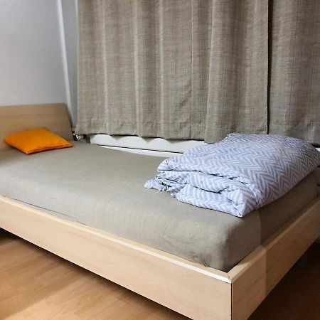 Private Bed In A Shared Spacious Apartment サンクト・ガーレン エクステリア 写真